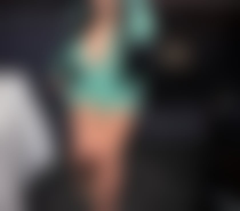 Escort London Gatwick Airport Crawley - Photos for Queen of bj party girl