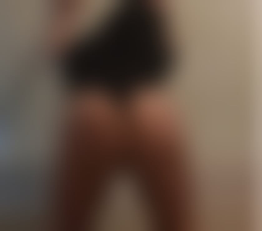 Escorts Norwich City Centre Norwich - Photos for Erika a smiling and sociable girl