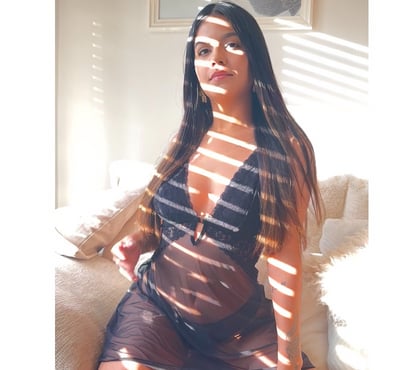 Photos for Slim, attractive, and with a smile that doesn't go unnoticed