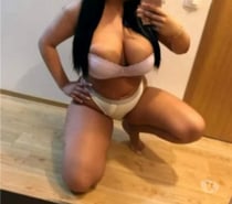 💋HI IM NICOLLE NEW IN YOUR TOWN PARTY GIRL 💋