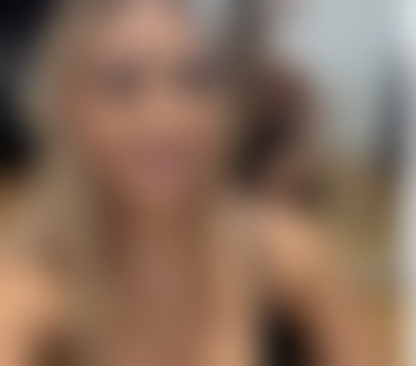 Escorts Newport - Wales Newport City Centre - Newport - Photos for Luna 🌛 Outgoing, party-loving companion