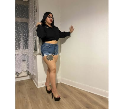 Escort Thornton Heath Croydon - Photos for 🍾REBEKA 23 YEAR PARTY🍾
