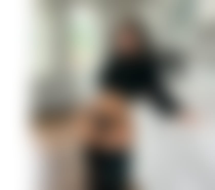 New in town ❤️ Party girl 🍾