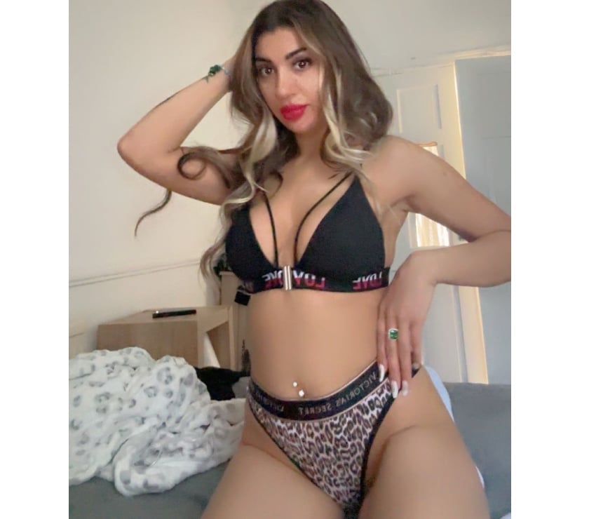 Photos for VANESSA✨ party girl🎉 best bj👅 OUTCALL & INCALL