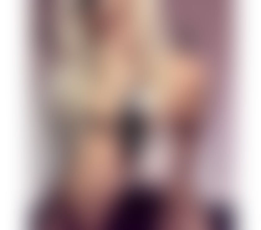 Photos for ❤️Queen of🍆 Lulu❤️ Happy massage on table❤️
