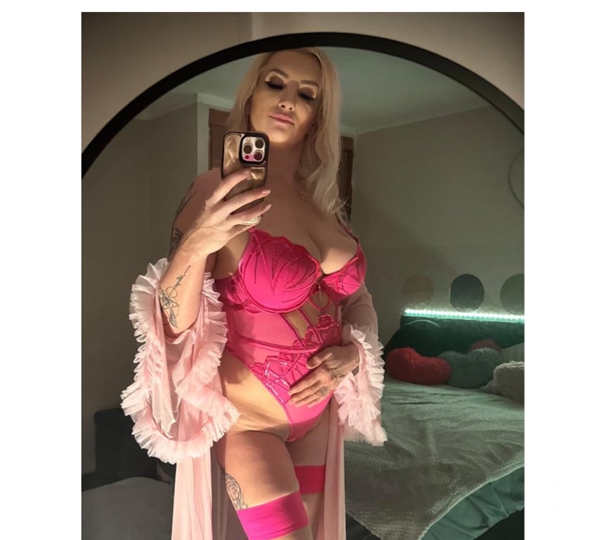Escorts Lancashire Preston - Photos for ❤️Queen of🍆Lulu❤️ Happy massage on table❤️