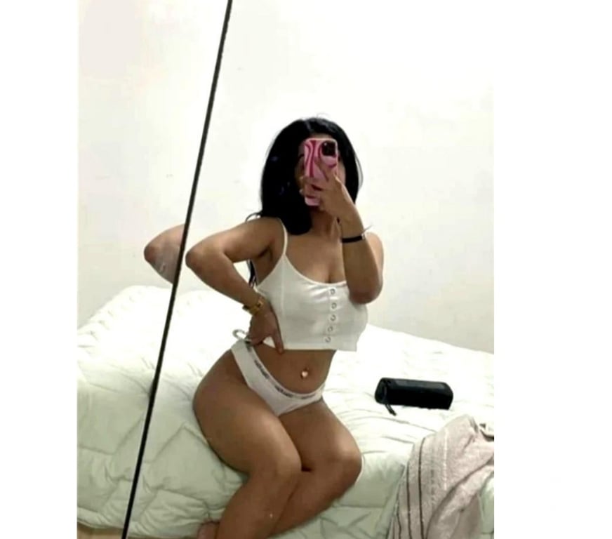 Escorts West Yorkshire Leeds - Photos for New petite brunette natural curvy body