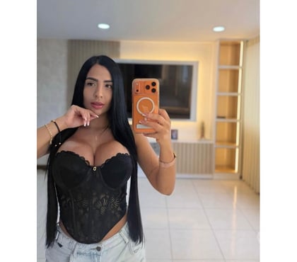  Escorts Catford South East London - Photos for ❤️‍🔥ELEGANT & SOPHISTICADED❤️‍🔥