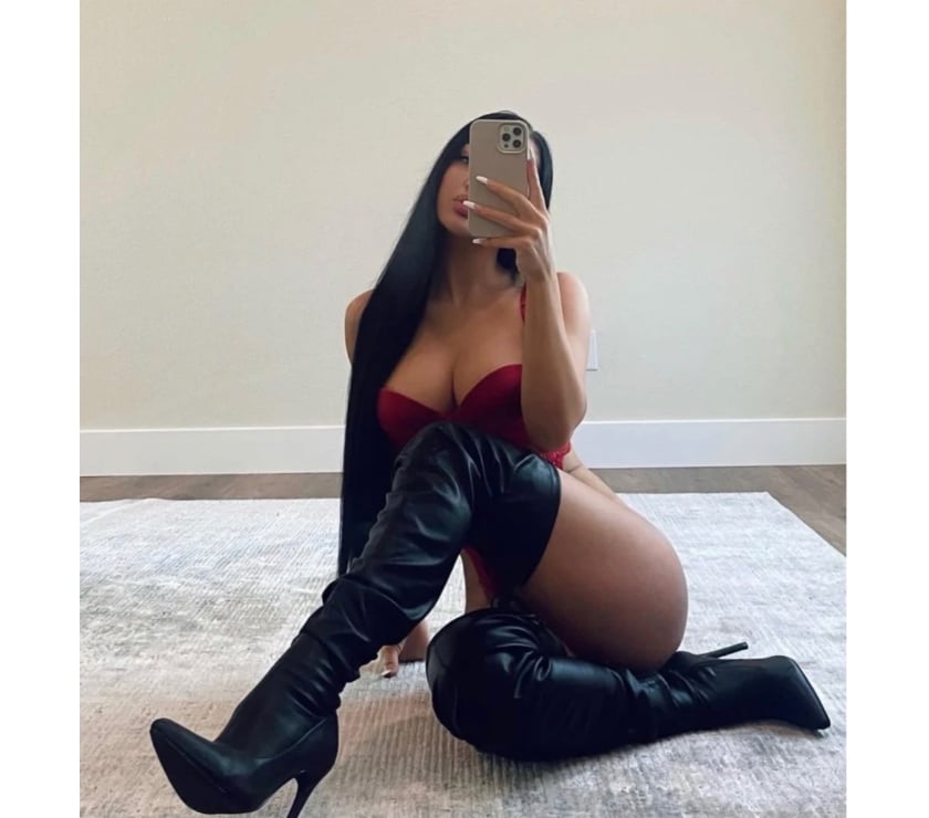 Escorts South Yorkshire Sheffield - Photos for Roxy when, where, how long - and your fantasies.