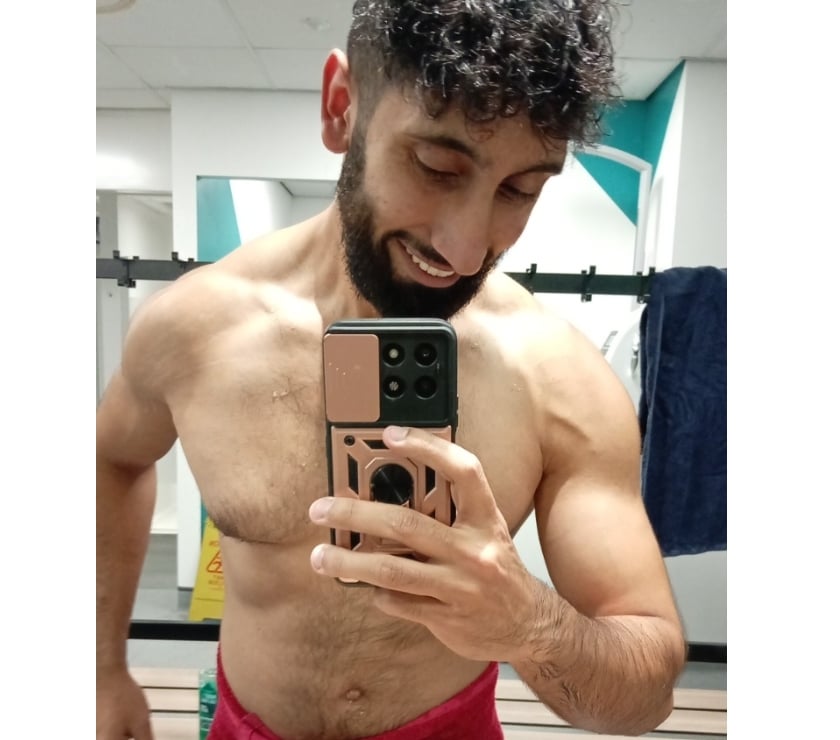 Mixed Race Genuine 8.5