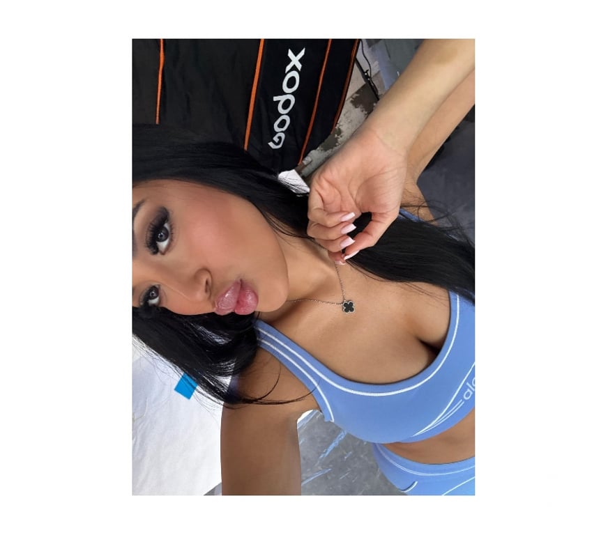 Escorts Somerset Taunton - Somerset - Photos for Charlotte is hot, intense, passionate, and sexy❤️party