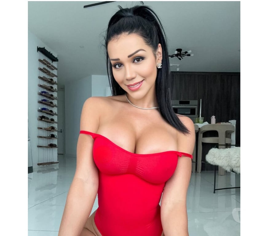 Escorts Surrey Guildford - Photos for 🍆 Vicky TRANSEXUAL woman best experience🍆