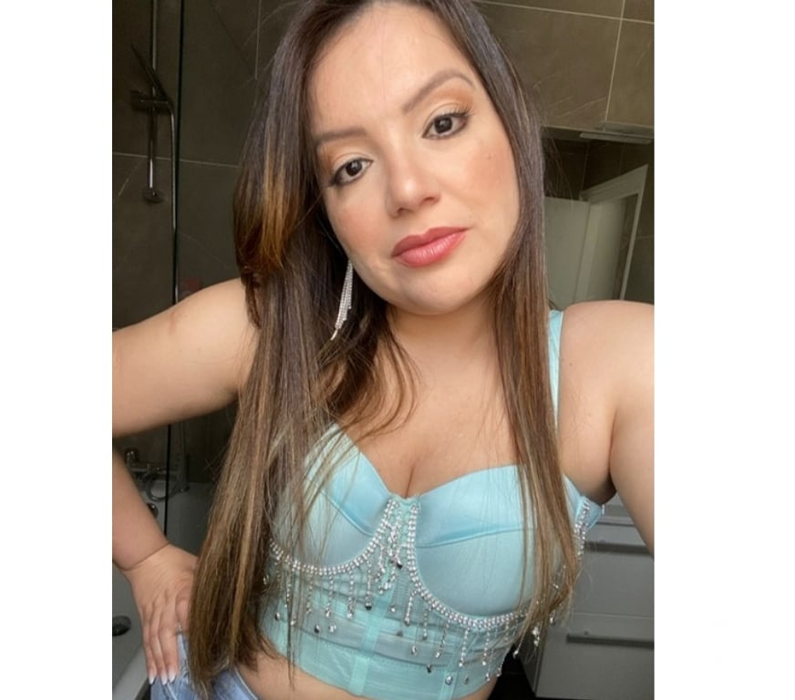 Escorts East London Bethnal Green - East London - Photos for 💦❤️‍🔥Where simplicity meets quiet seduction 💫