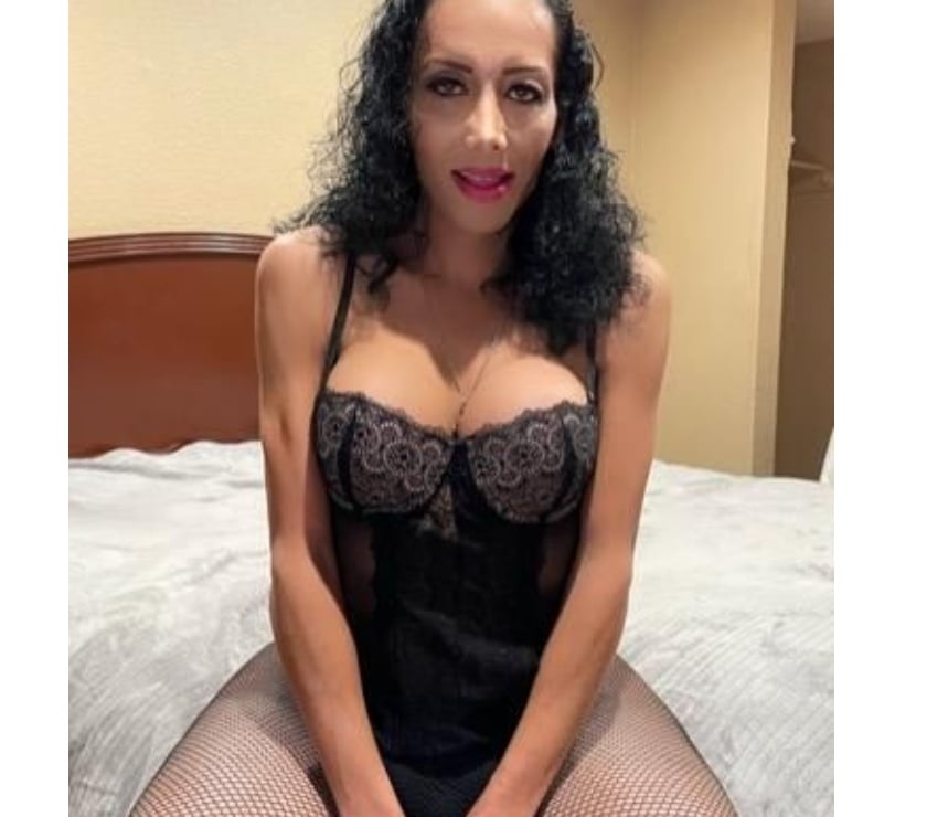 Trans Escorts Bristol Bristol City Centre - Bristol - Photos for I am sensual and affectionate in touch.
