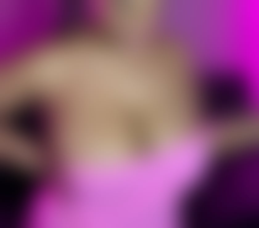 Brunette Escorts & Erotic Massage Forest Gate East London - Photos for Big big girl boobs 🔥🔥😍hot