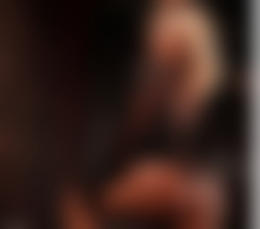 Escort Docks Cardiff - Photos for British busty blonde