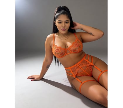 Escorts Elephant & Castle Station South East London - Photos for 💋 Curvy Brunette Goddess in Elephant & Castle 🔥