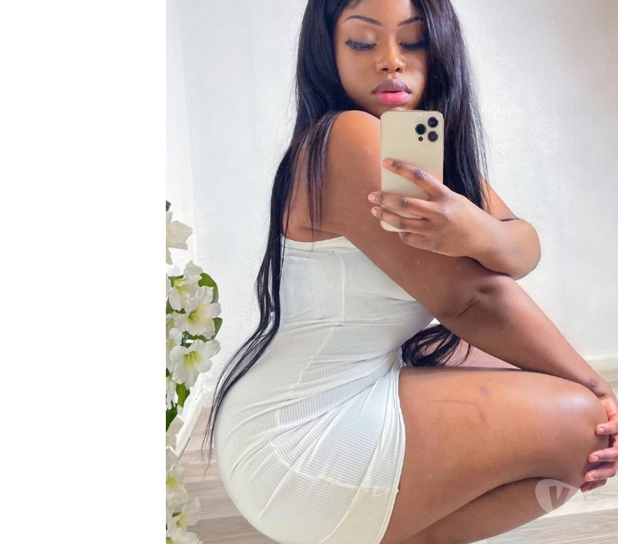 Escorts Greater Manchester Wigan - Photos for Beutiful black curvy natural cim