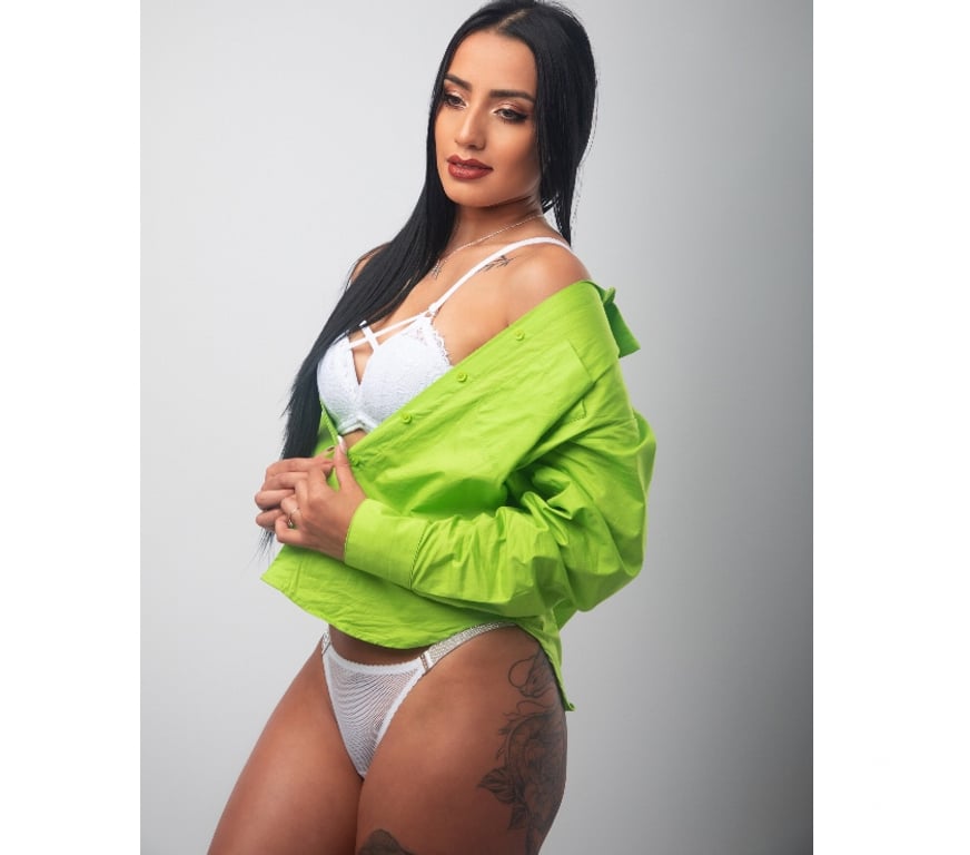 Escorts West Midlands Birmingham - Photos for Colombian Sexy 🔥😈🍾🎊💃