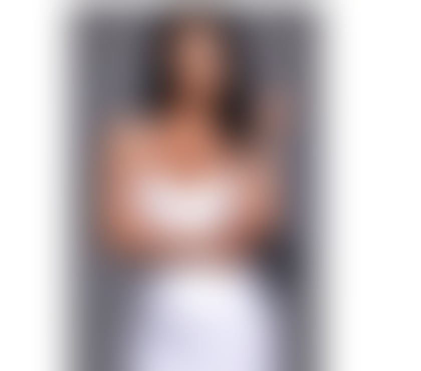 ELLA❤️NEW IN YOUR TOWN❤️