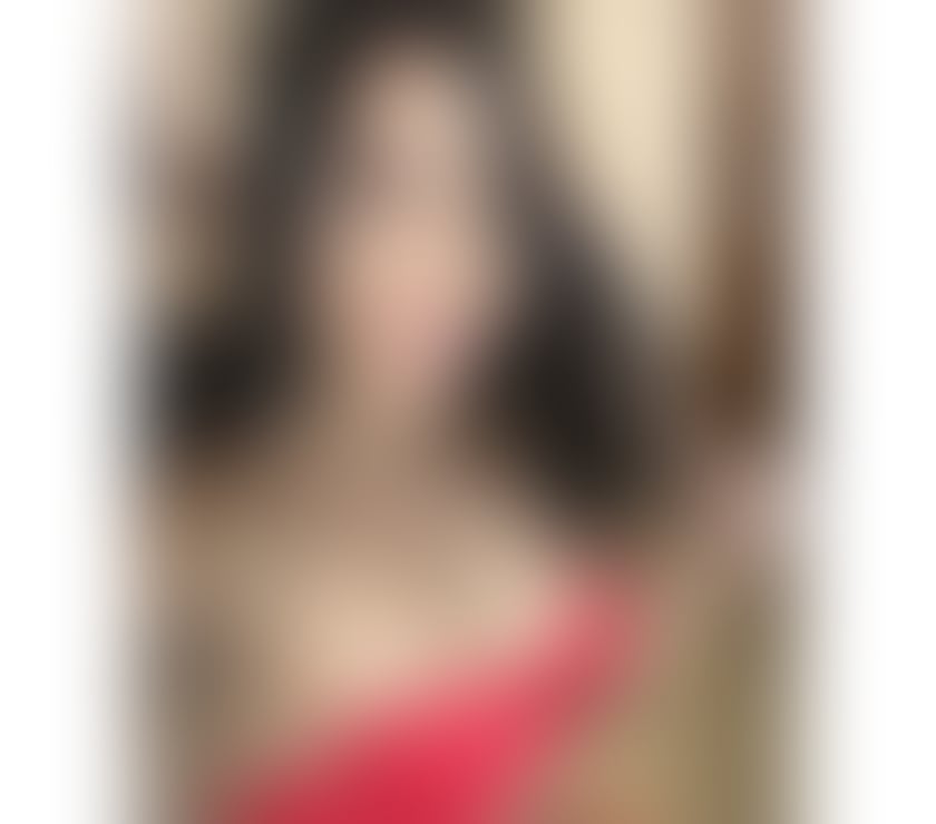 STUNNING BRUNETTE 🦋✨🔥