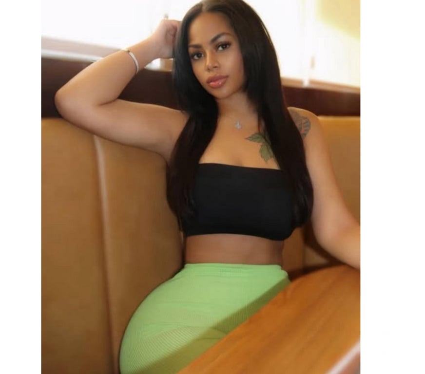 Escorts West London Hillingdon - Photos for 🍆🫦FIRST TIME IN TOWN HORNY! MIRELA PARTY GIRL💦🍑