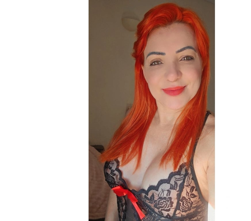 Escorts South East London Bromley - Photos for NEW IN TOWN Carlinha MILF🇧🇷LATINA HOT🍑🍆