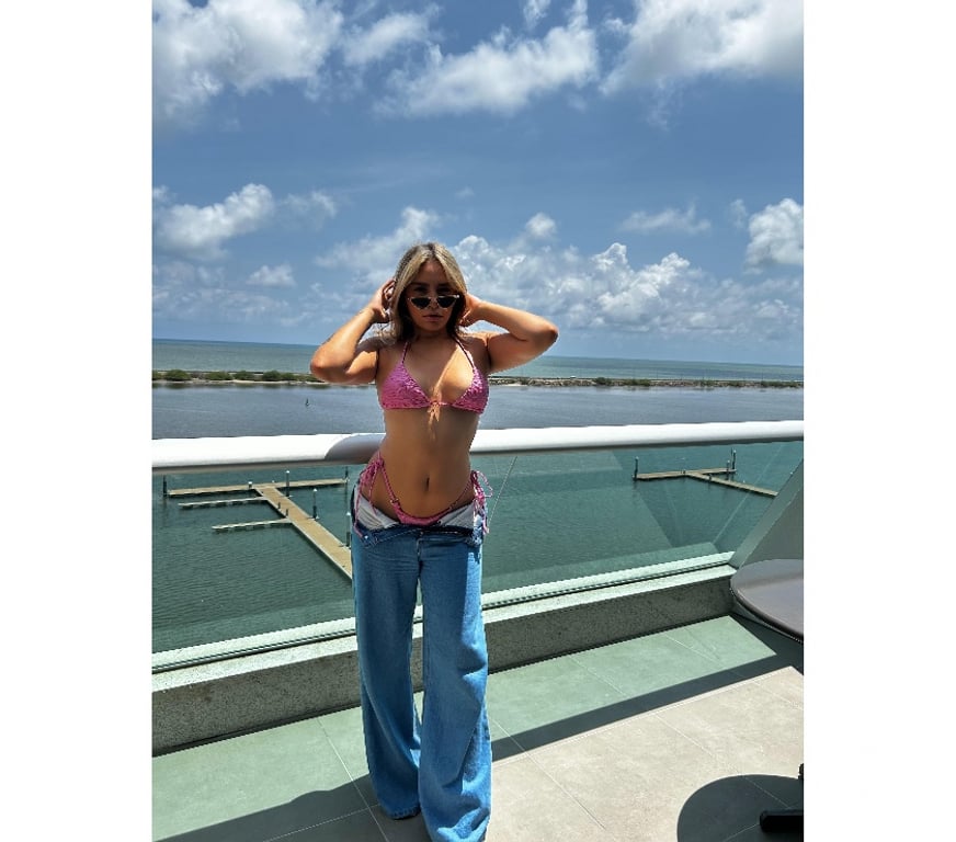 Escorts Bedfordshire Luton - Photos for Laura Brazilian Sexy 🍾🍒🥂