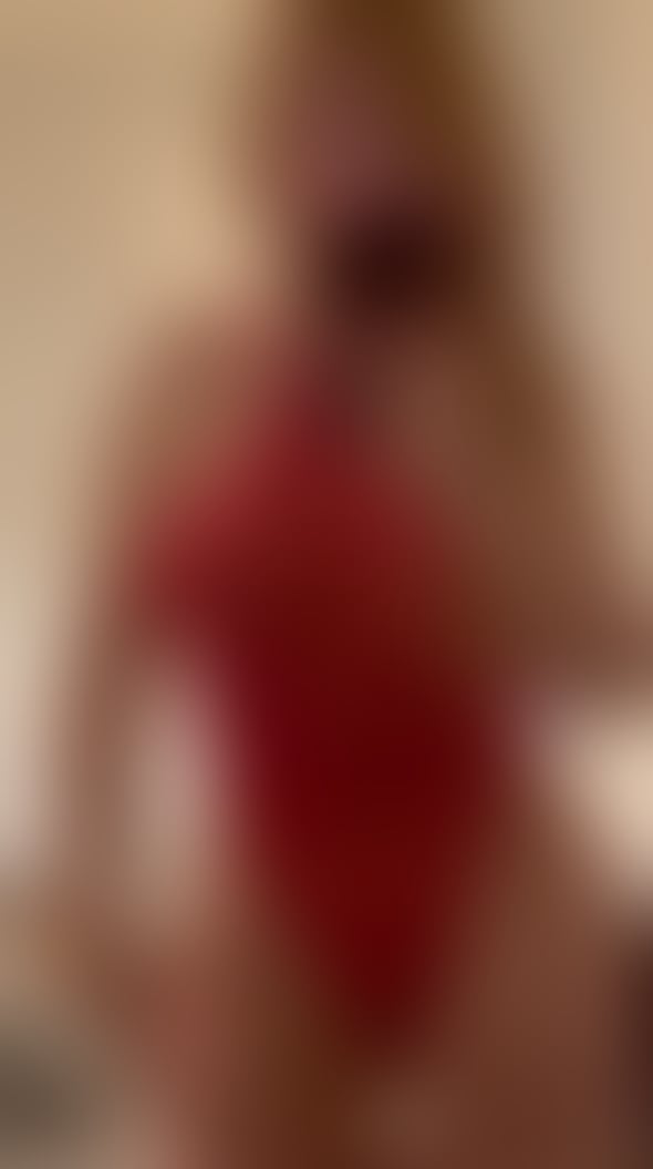 Escorts Surrey Woking - 