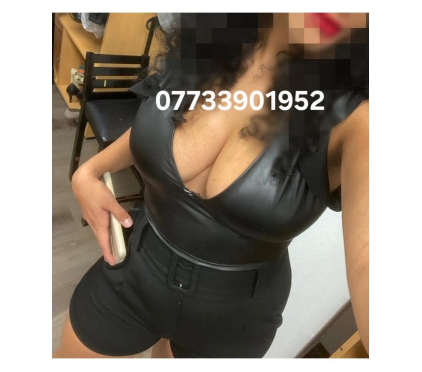 Escorts West Sussex Crawley - Photos for HOT❤️‍🔥BUSTY✨️LOOKING FOR A GOOD TIME✅️