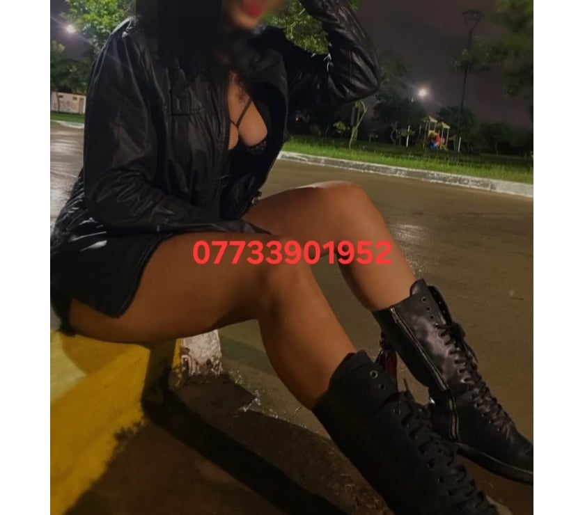 Escorts West Sussex Crawley - Photos for HOT❤️‍🔥BUSTY✨️LOOKING FOR A GOOD TIME✅️