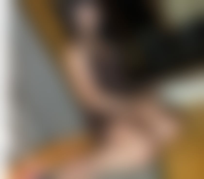 Charlotte LEEDS Young & Sweet 07591929365