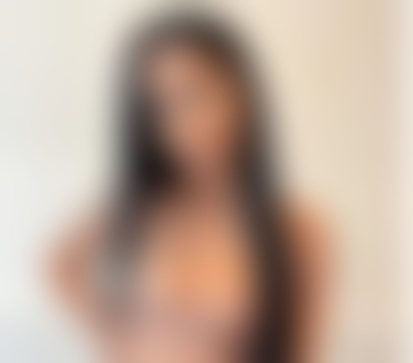 😘😘ELLA NEW ARRIVE 😘