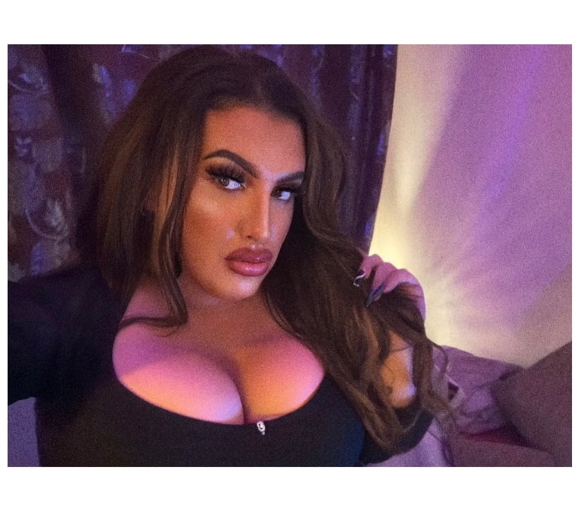 Escorts East London Chingford - East London - Photos for FAT ASS TRANS AMELIA FAT ASS BOUNCE ON UR 🍆🍑
