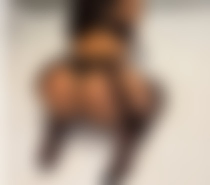  Escorts & Erotic Massage Bristol City Centre Bristol - Photos for Elite English Companion