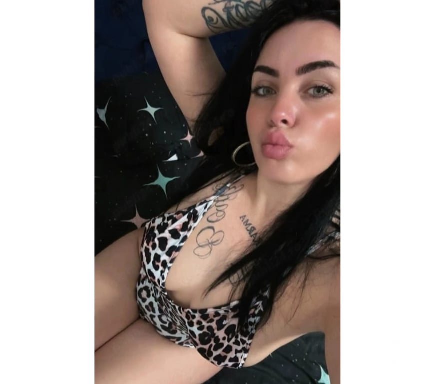 Escorts Kent Medway - Kent - Photos for Hi guys, the naughty girl is now in your town💋