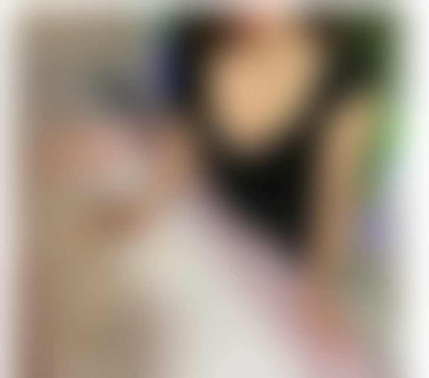 Full body relaxing deep tissue massage