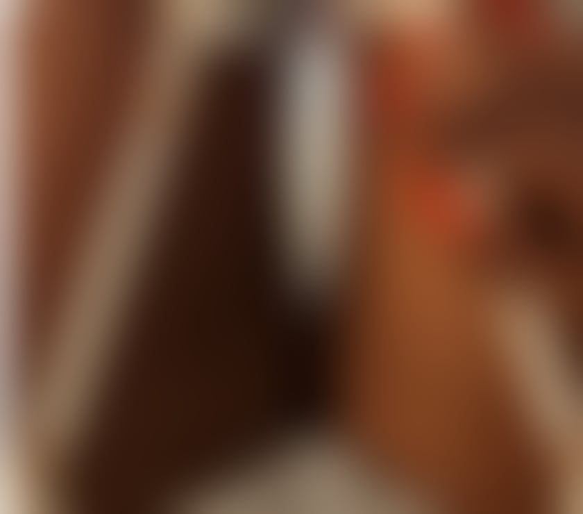 Escorts Inverclyde Port Glasgow - Inverclyde - Photos for Allure K Busty Elegant Mature