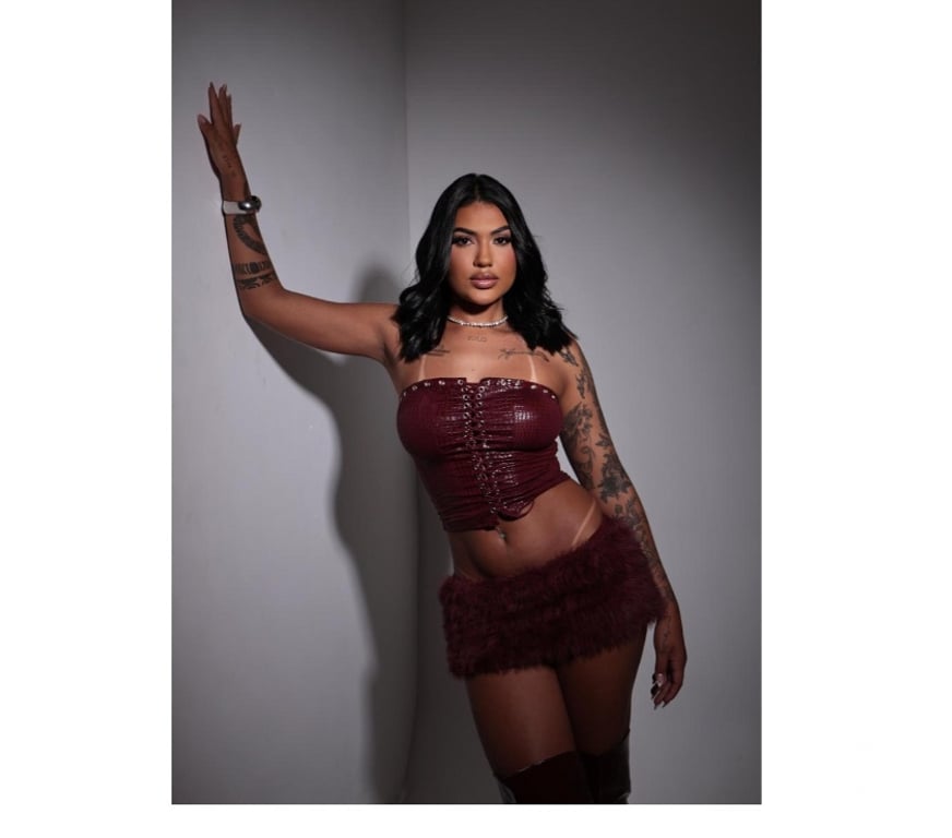 Escorts Hampshire Southampton - Photos for JULIE PARTY GIRL 💦