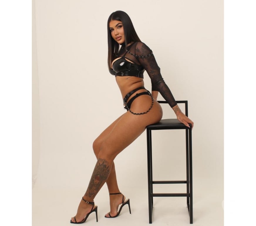 Escorts Hampshire Southampton - Photos for JULIE PARTY GIRL 💦