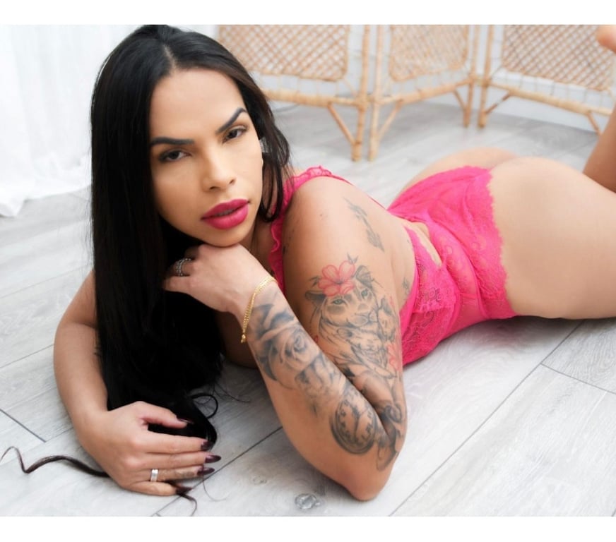 Escorts Somerset Yeovil - Somerset - Photos for Isabella pretty !! New in town ! No rush