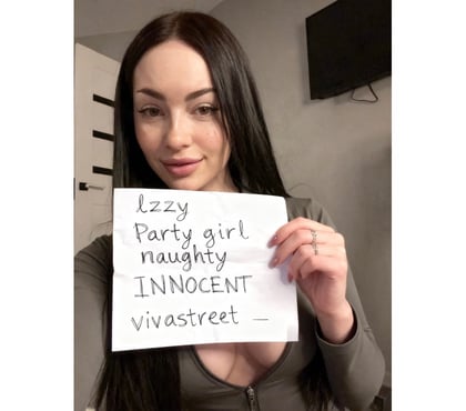  Escorts & Erotic Massage Greenbank Edinburgh - Photos for ⚜️lizzy⚜️Party girl🔞naughty⚡️INNOCENT🔞