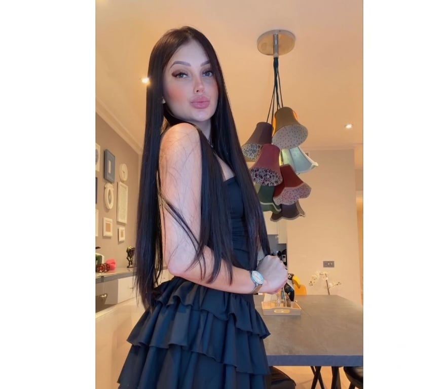 Escorts East London London City Airport - DLR Station - East London - Photos for STHER PARTY GIRL 🥳