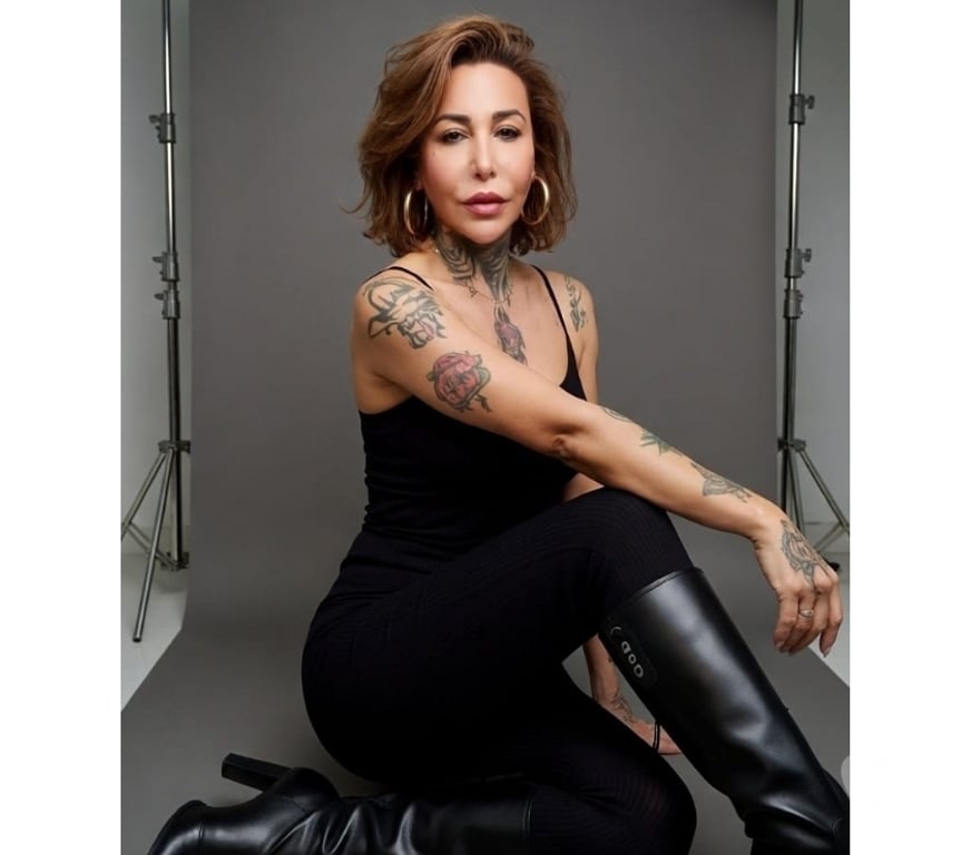 Escorts Somerset Yeovil - Somerset - Photos for LADYBOY BIG SURPRISE!!!🌟 SHEMALE .TS CARLA BIG SURPRISE