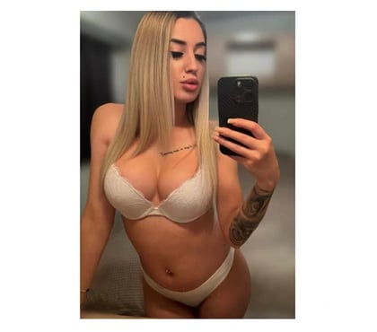 Escorts Blackpool Town Centre Blackpool - Photos for 🔥HELLO I M YANNA NEW I N TAWN FOR YOU🔥