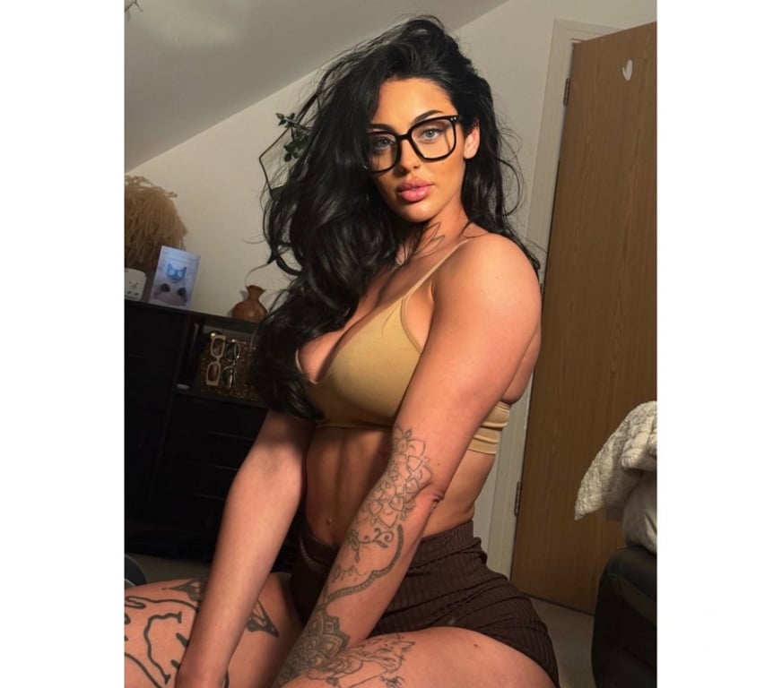 Escorts Greater Manchester Stockport - Photos for HERE FOR 1 WEEK🔞 NO RUSH SERVICE😈