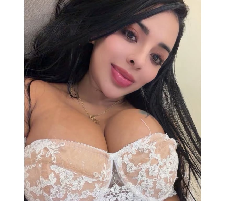 Escorts West London Hounslow - Photos for 🇧🇷🔥HOT&SWEET BRUNA💯BIG ASS🎉PARTY🥂REAL PICS