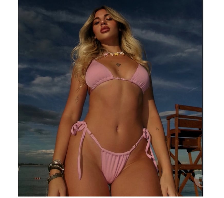 Escorts Kent Medway - Kent - Photos for Romantic , roleplay , seductive 🥰