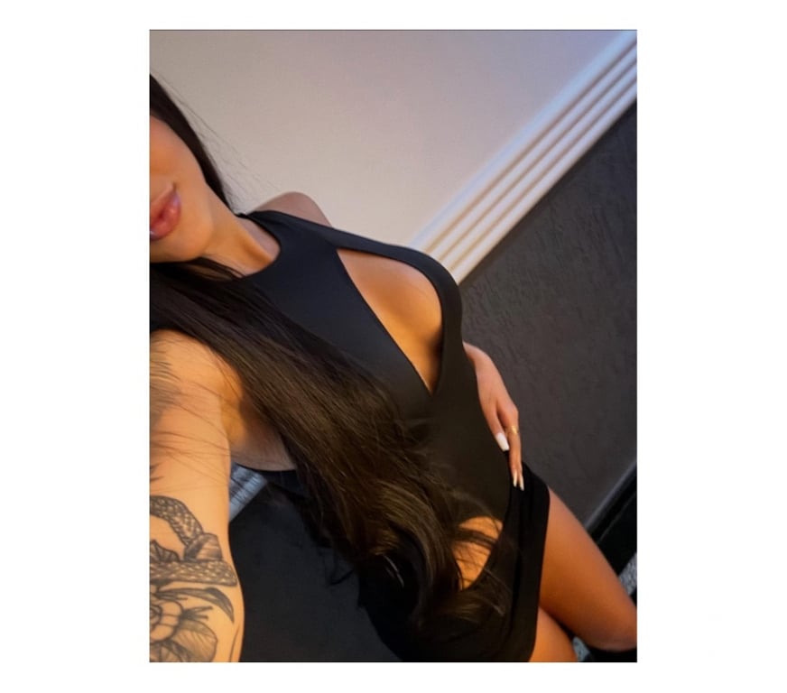 Escorts West London Acton - West London - Photos for NEW IN TOWN📣BRUNETTE LATINA🔥FULL PARTY