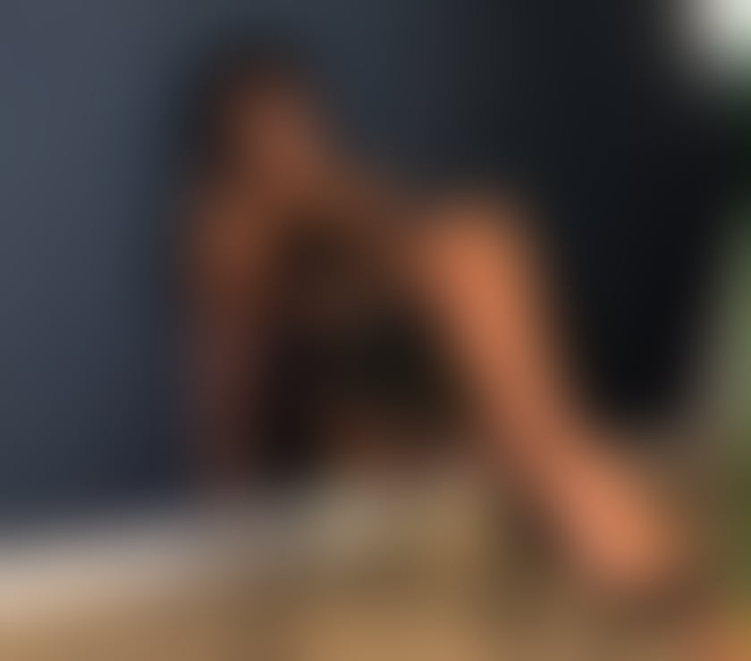 Escorts Wiltshire Swindon - Photos for Amy -Party girl -Incall and outcall